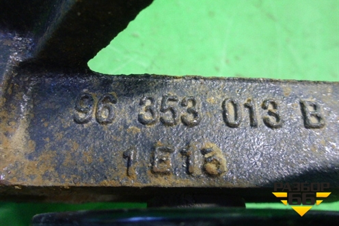 Кронштейн компрессора кондиционера (1.6л F16D3) (96353013) для Daewoo Nexia с 1995-2016г