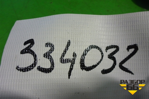 Габарит на козырёк (белый) (A0028205156) для Mercedes Benz  TRUCK Axor 2 с 2004г