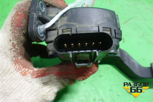 Педаль газа электронная (2S619F836AA) для Ford Fiesta с 2001-2008г