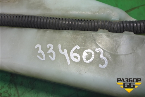 Бачок омывателя лобового стекла (7L0955453D) для Volkswagen Touareg c 2002-2010г