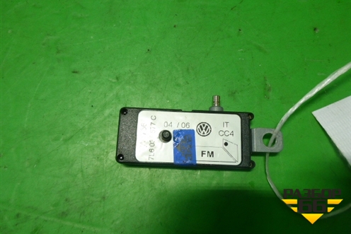 Антенна электрическая (усилитель) (7L6035577C) для Volkswagen Touareg c 2002-2010г (Туарег)