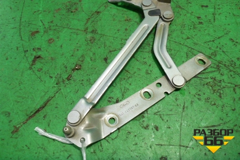 Петля крышки багажника левая (YS41F42701AA) для Ford Focus 1 с 1998-2004г