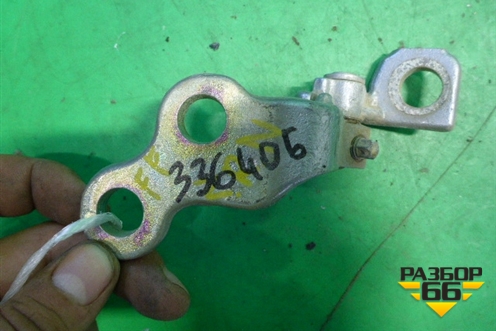 Петля двери задней правой нижняя для Ford Focus 1 с 1998-2004г