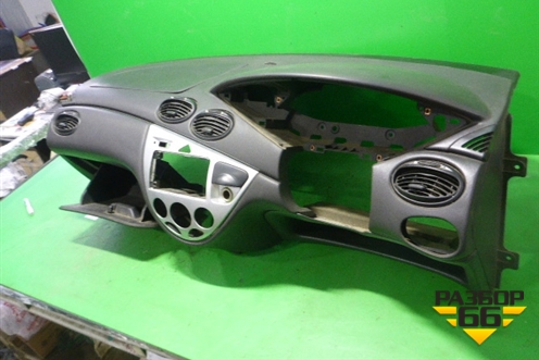 Торпедо с AIR BAG (правый руль) для Ford Focus 1 с 1998-2004г (Фокус)