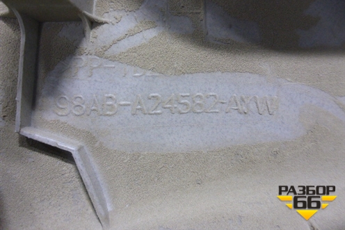 Обшивка стойки центральная верхняя правая (98ABA24582AYW) для Ford Focus 1 с 1998-2004г