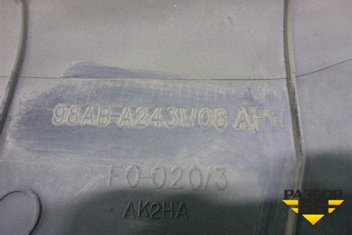 Обшивка стойки центральная нижняя правая (98ABA243W06APW) для Ford Focus 1 с 1998-2004г