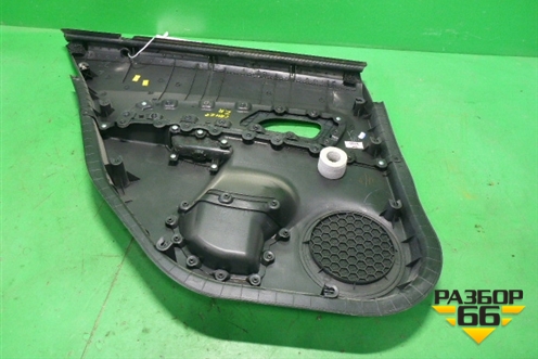 Обшивка двери задней правой под механику (седан) (96950772) для Chevrolet Cruze c 2009-2015г