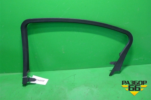 Накладка двери задней правой (на рамку седан) (95942853) для Chevrolet Cruze c 2009-2015г
