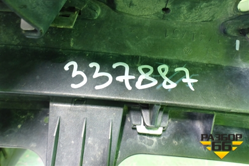 Решетка радиатора (до 2012г под камеру) (5310160521) для Lexus LX-570 с 2007-2015г
