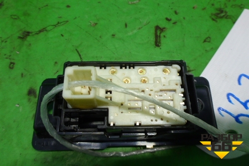 Кнопка стеклоподъёмника (двери передней правой) для Toyota Land Cruiser Prado(150) с 2009г
