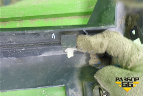 Накладка на порог наружная правая (CN15N10154CAW) для Ford Kuga с 2012г