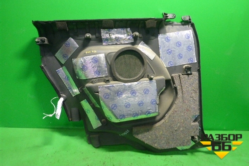 Обшивка салона боковая правая (3-х дверный кузов) для Ford Focus 2 с 2005-2008г