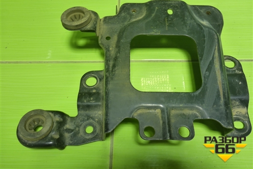 Кронштейн опоры КПП для Mazda Mazda 3 (BK) с 2003-2009г 