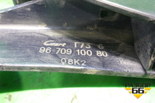 Петля капота левая для Peugeot 408 с 2012г