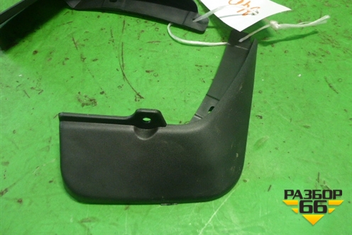 Брызговики задние комплект (новые) для Mazda Mazda 3 (BM) с 2013-2019г
