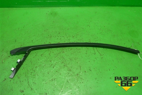 Накладка двери передней правой (на рамку) (BM5120296ADW) для Ford Focus 3 с 2011г