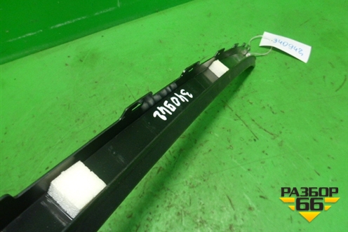 Накладка двери передней правой (на рамку) (BM5120296ADW) для Ford Focus 3 с 2011г