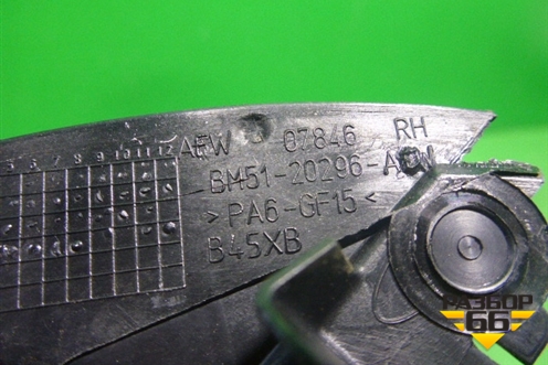 Накладка двери передней правой (на рамку) (BM5120296ADW) для Ford Focus 3 с 2011г