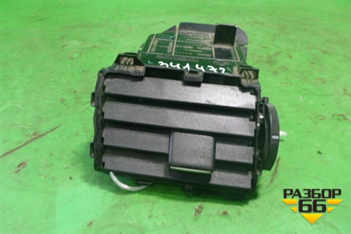 Дефлектор воздушный центральный (левый) (BBP36491X) для Mazda Mazda 3 (BL) с 2009-2013г