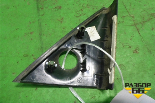 Накладка двери передней левой уголок (96304172) для Chevrolet Lanos с 2004г