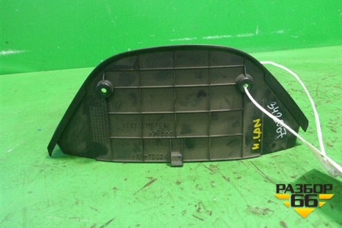 Накладка на щиток приборов (MR506452) для Mitsubishi Lancer-9  с 2003-2008г