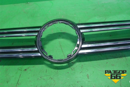 Накладка на решетку радиатора (5N0853651H) для Volkswagen Tiguan с 2011-2016г