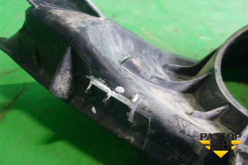 Накладка ПТФ левая (8148202040) для Toyota Auris с 2006-2012г