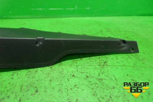 Держатель задней полки правый (799116621R) для Renault Duster I с 2010-2021г