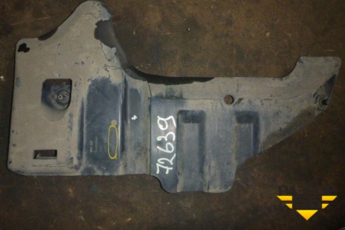 Накладка (см.фото) для Audi A3 (8PA) 2003-2013г Sportback 