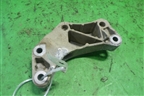 Кронштейн КПП левый (МКПП) для Opel Corsa D с 2006-2014г