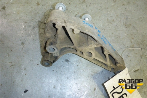 Кронштейн КПП левый (90575142) для Opel Astra G 1998-2005г