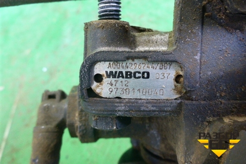 Клапан ускорительный (A0044296244) для Mercedes Benz  TRUCK Axor 2 с 2004г