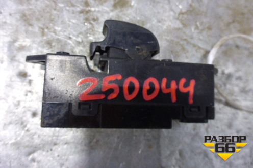 Кнопка стеклоподъёмника (8608A101) для Mitsubishi Lancer-9  с 2003-2008г