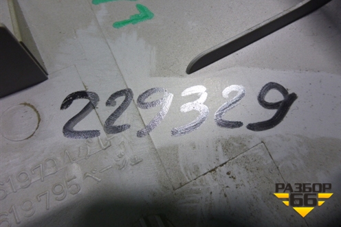 Обшивка стойки центральная верхняя левая (MR444203) для Mitsubishi Lancer-9  с 2003-2008г