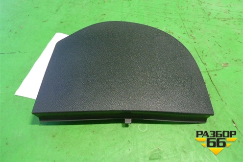 Накладка на торпедо (боковая правая) (5J0857504) для Skoda Fabia с 2007-2014г