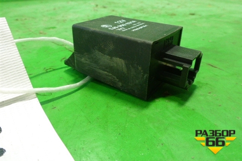 Реле (подушки безопасности) (5J0959631A) для Skoda Fabia с 2007-2014г