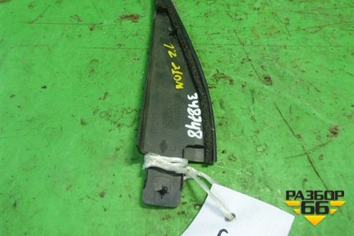 Накладка двери задней левой (уголок) (822939U000) для Nissan Note (Е11) с 2005-2013г