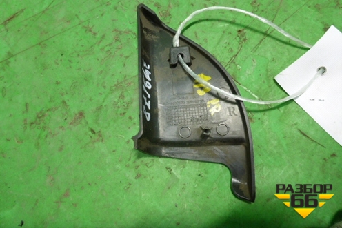 Накладка двери передней правой уголок (A136102520) для Chery Bonus(A13) с 2010г