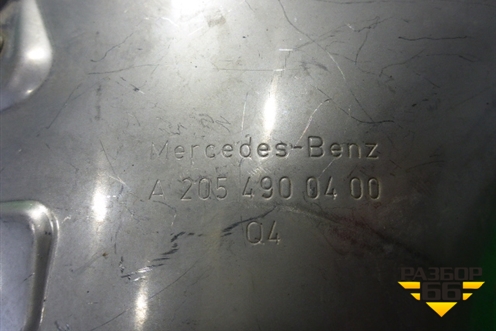 Насадка на глушитель (правая) (A2054900400) для Mercedes Benz C-Klass W205 с 2014г