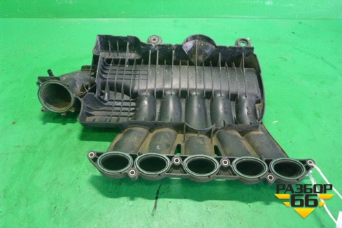 Коллектор впускной (2.4л B5244S верхняя часть) (30646518) для Volvo S40 с 2004-2012г