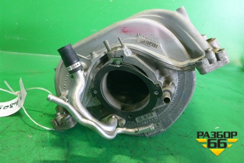 Коллектор впускной (4.2л BMF) (077133185BL) для Audi A8 с 2002-2010г