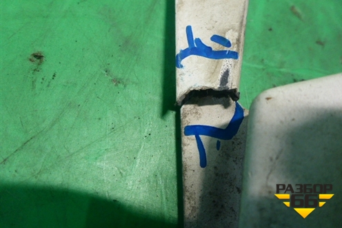 Рамка фары левой  (82076158) для Volvo TRUCK FM с 2001-2013г (ФМ)