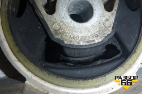 Подрамник передний АКПП (1K0199369F) для Audi A3 (8PA) 2003-2013г Sportback 