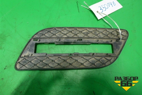 Накладка ПТФ правая (на ходовой огонь до 2014г) (A1668842222) для Mercedes Benz ML-Klass W166 c 2011г