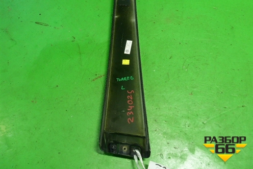 Накладка стойки (центральной левой) (7L6853317D) для Volkswagen Touareg c 2002-2010г