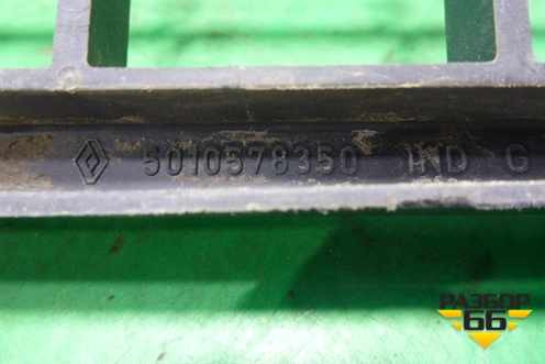 Решетка в бампер центральная  (верхняя) (5010578350) для Renault  TRUCK Premium 2 с 2005-2013г