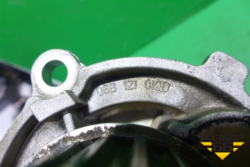 Насос водяной помпа (1.6л BSE) (06B121019D) для Volkswagen Golf VI с 2009-2012г