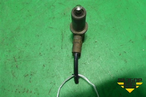 Клапан пневматический (с блока педалей на сцепление) (1653156) для Volvo TRUCK FM с 2001-2013г (ФМ)