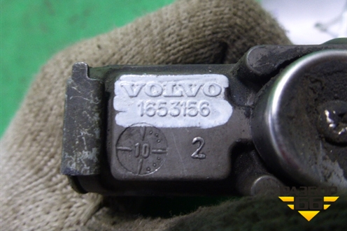 Клапан пневматический (с блока педалей на сцепление) (1653156) для Volvo TRUCK FM с 2001-2013г (ФМ)