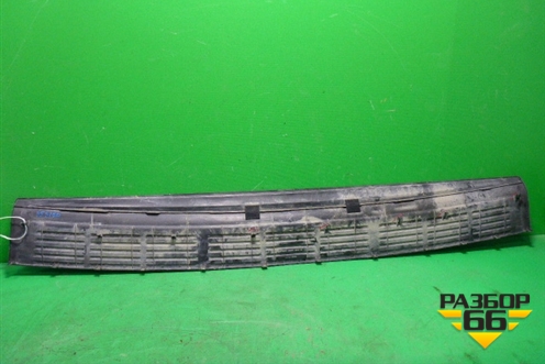 Накладка заднего бампера (до 2012г) (5216260040) для Toyota Land Cruiser (200) с 2008г (Ленд Крузер)